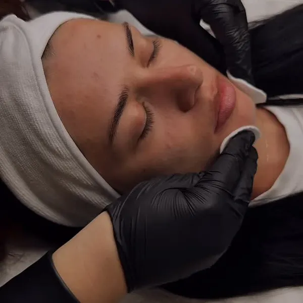 Masaj facial profesional, tratament de relaxare Before & After Timișoara